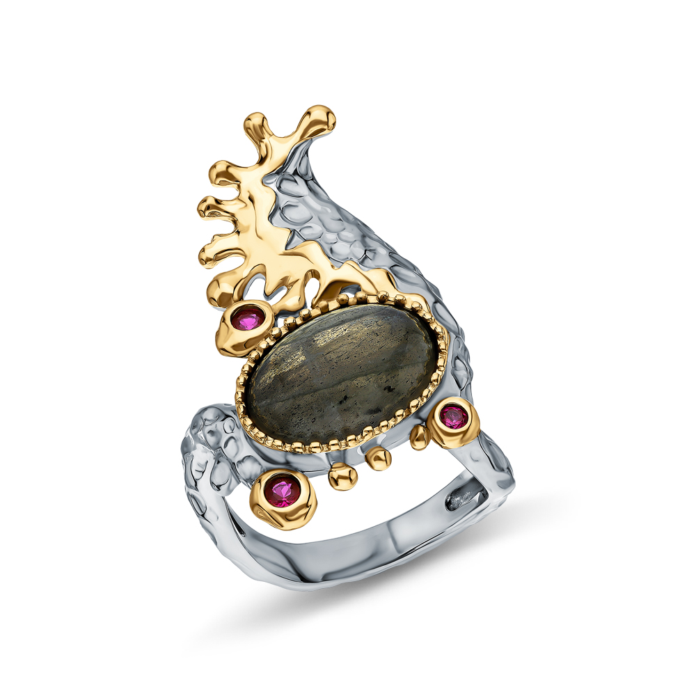 Серебряное кольцо с корундом и лабрадоритами в Краснодаре